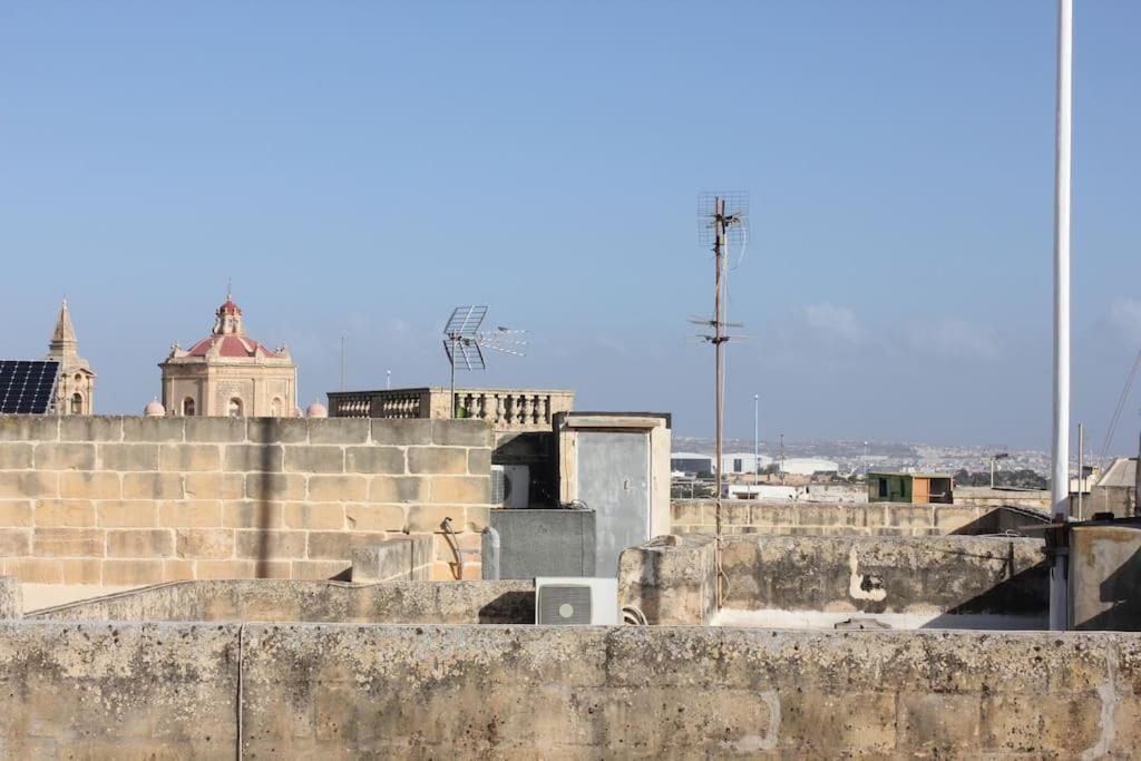 That Little Zurrieq Luaran gambar